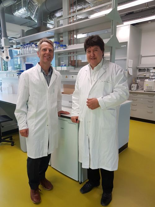 Zum Artikel "Prof. Peter Pivonka von der Queensland Universität für Technologie, Australien, besuchte den Lehrstuhl für Biomaterialien"