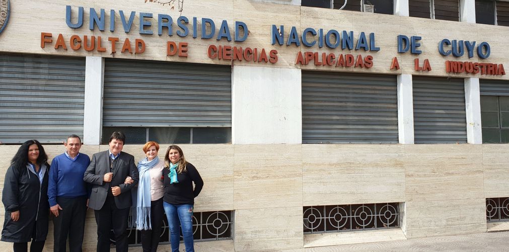 Zum Artikel "Professor Boccaccini besucht die FCAI an der National University of Cuyo in San Rafael, Argentinien"