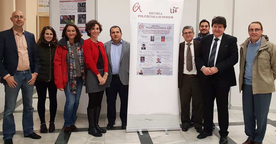 Gruppenfoto bei Prof. Boccaccinis Besuch in Sevilla, Spanien.