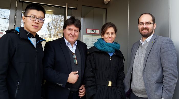 Dr. Maria Isabel Gonzalo de Juan, Dr. Emanuel Ionescu, Herr Fangtong Xie und Prof. Aldo R. Boccaccini