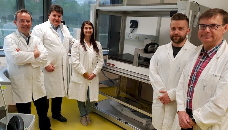 Neuer Bioprinter (BioScaffolder) am Lehrstuhl Biomaterialien installiert