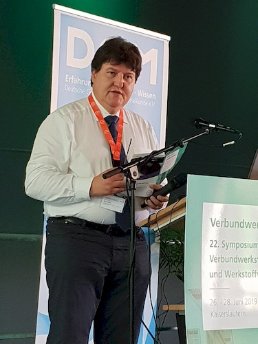 Zum Artikel "Prof. Boccaccini nahm am „Verbundwerkstoffe“ -Symposium in Kaiserslautern teil"