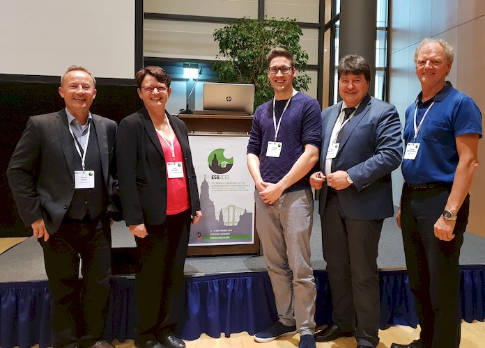 Thomas Kreller, Prof. Boccaccini, Dr. Detsch mit den Vorsitzenden der DGBM