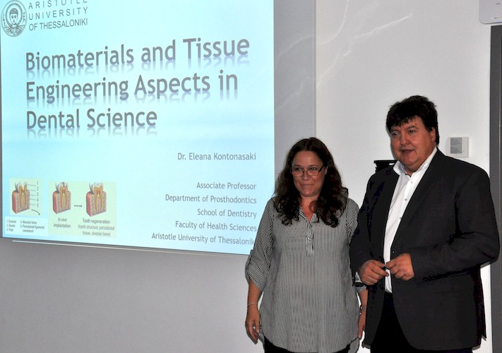 Prof. Kontonasaki zusammen mit Prof. Aldo R. Boccaccini.