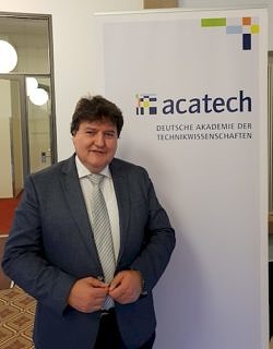 Zum Artikel "Professor Aldo R. Boccaccini wurde in die Nationale Akademie der Technikwissenschaften Deutschlands aufgenommen"