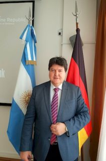 Zum Artikel "Prof. Aldo R. Boccaccini als „Wissenschaftlicher Koordinator“ des Netzwerks argentinischer Wissenschaftler in Deutschland wiedergewählt"