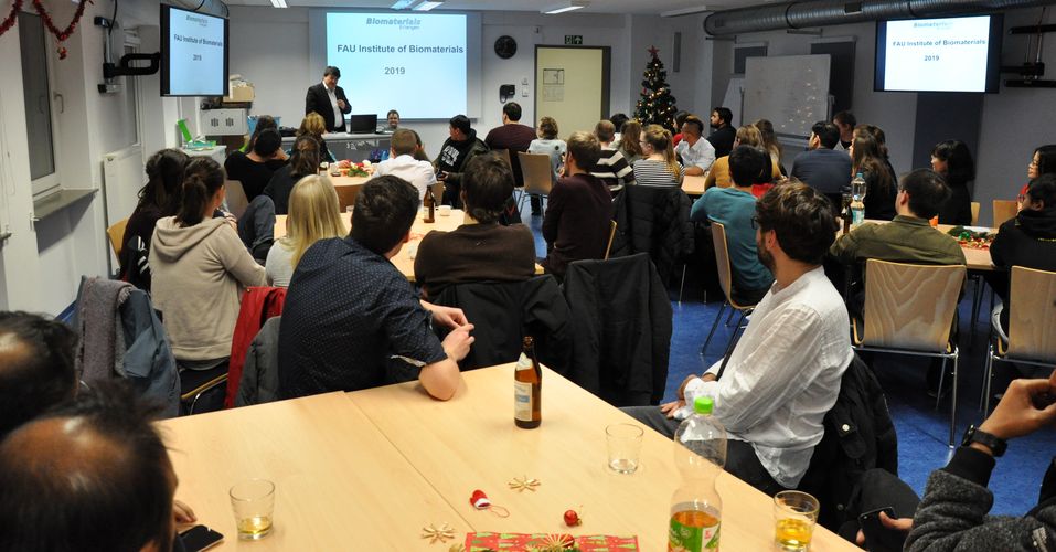 Gruppenbild bei der Weihnachtsfeier 2019.