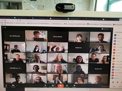 Bild der Teilnehmer am virtuellen Groupmeeting.
