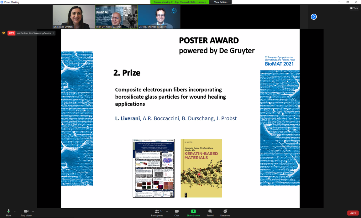 Dr. Liverani bei der Übergabe des 2. Posterpreises.