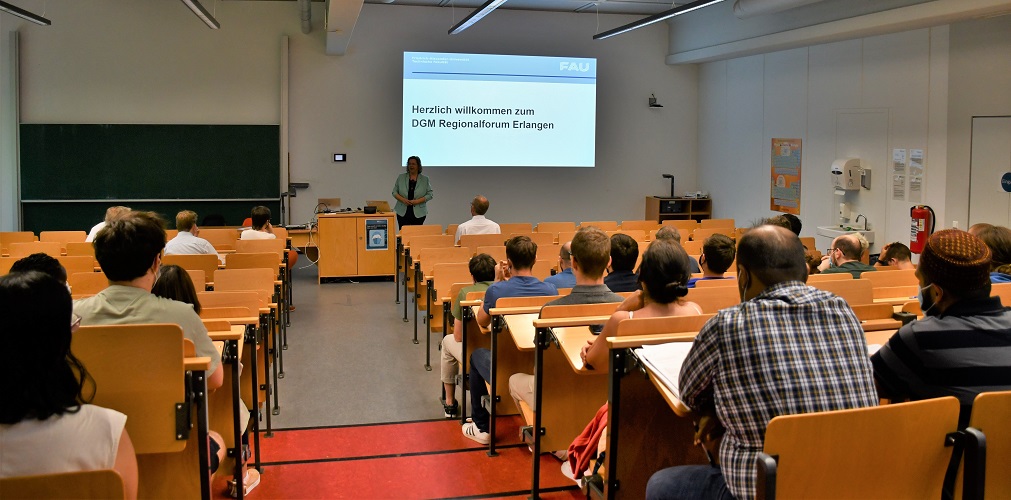 Redner des DGM Regionalforums