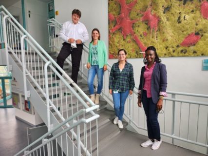 Gruppenbild von Prof. Boccaccini und Prof. Lerner sowie die Doktoranndinen Marcela Orango und Hazel Simila