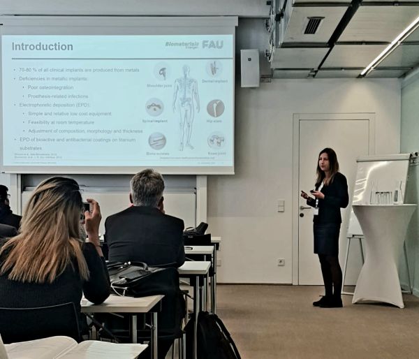 Frau Zoya Hadzhieva hält einen Vortrag im Rahmen des KMM-VIN Workshops in Wien 2022