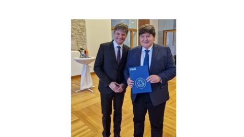 Gemeinsames Foto von Prof. Boccaccini und Prof. Hornegger