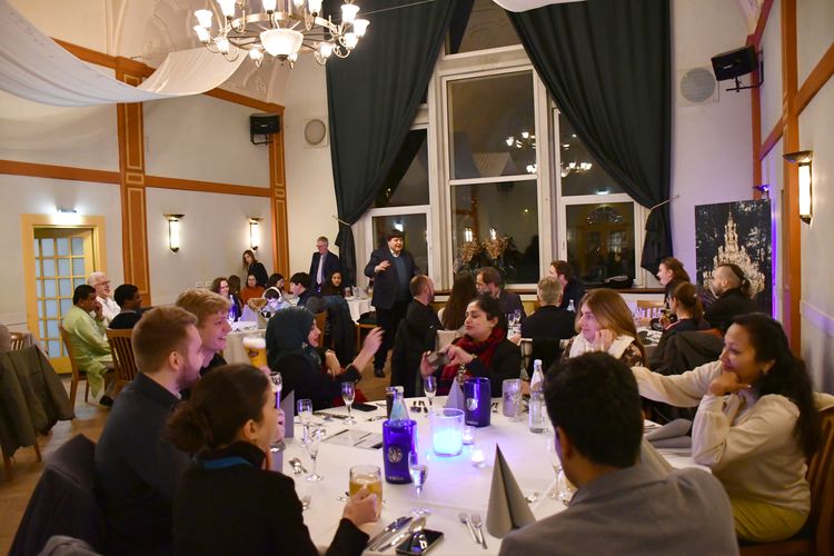 Foto während des Dinners im Rahmen des Workshops