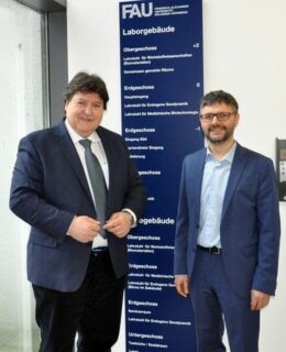 Zum Artikel "Prof. Hermann Seitz (Universität Rostock) besucht den Lehrstuhl für Biomaterialien"