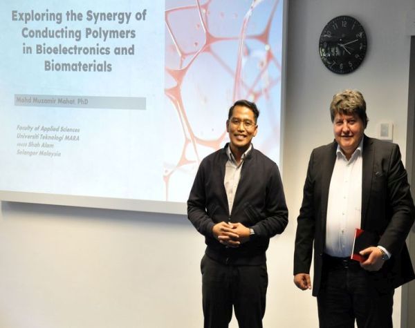 Prof. Boccaccini und Assoc. Prof. Mahat während des Vortrages von Prof. Mahat