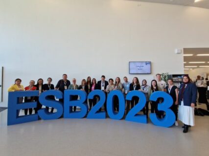 Zum Artikel "Starke Beteiligung unseres Lehrstuhls an der ESB 2023 Konferenz in Davos, Schweiz"