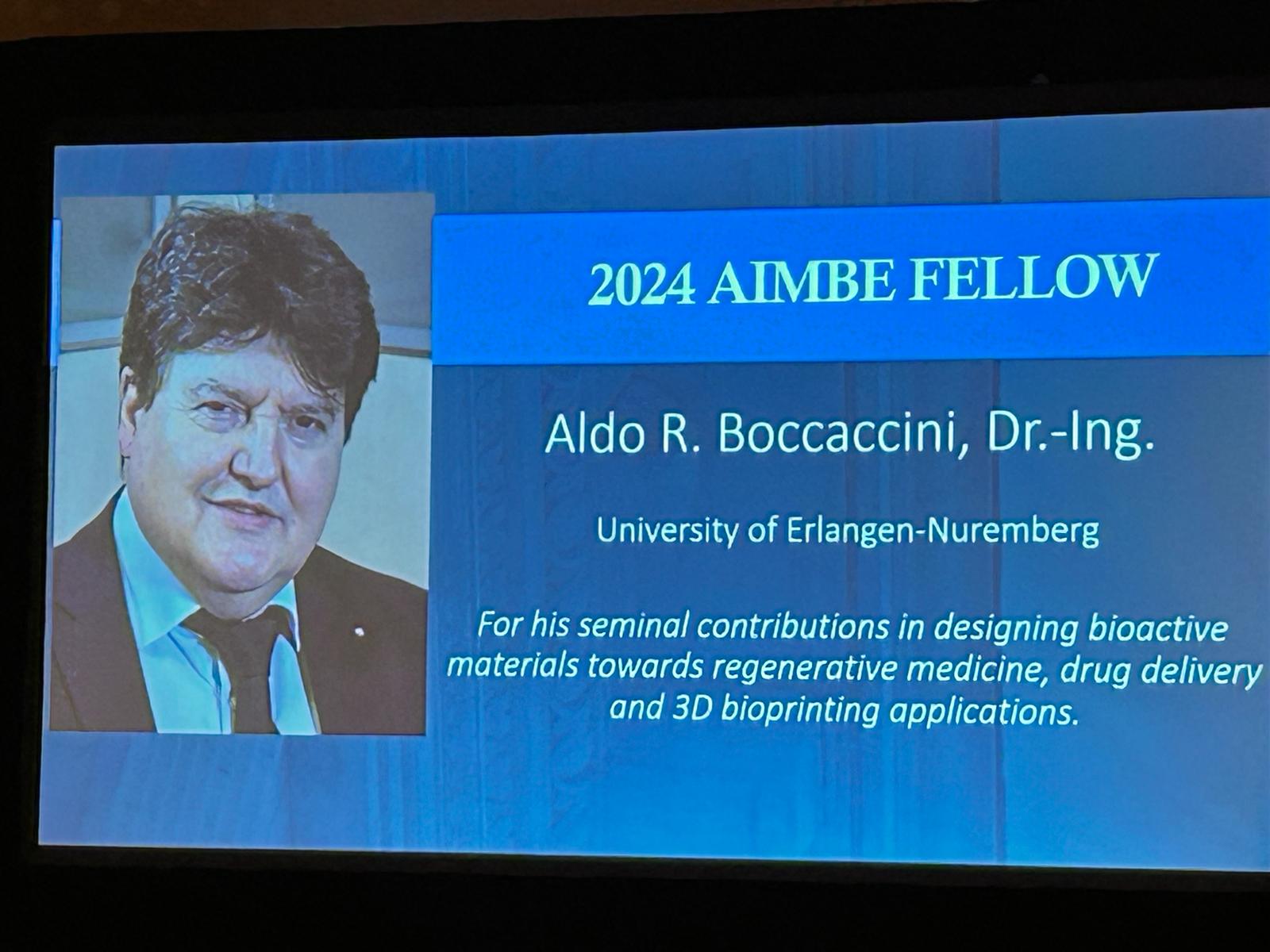 Foto von einer Powerpoint-Präsentation mit Wahl von Prof. Boccaccini zum AIMBE Fellow