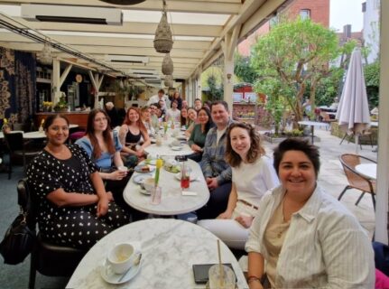 Gruppenbild des Frühjahrsmeeting des Lehrstuhls für Biomaterialien