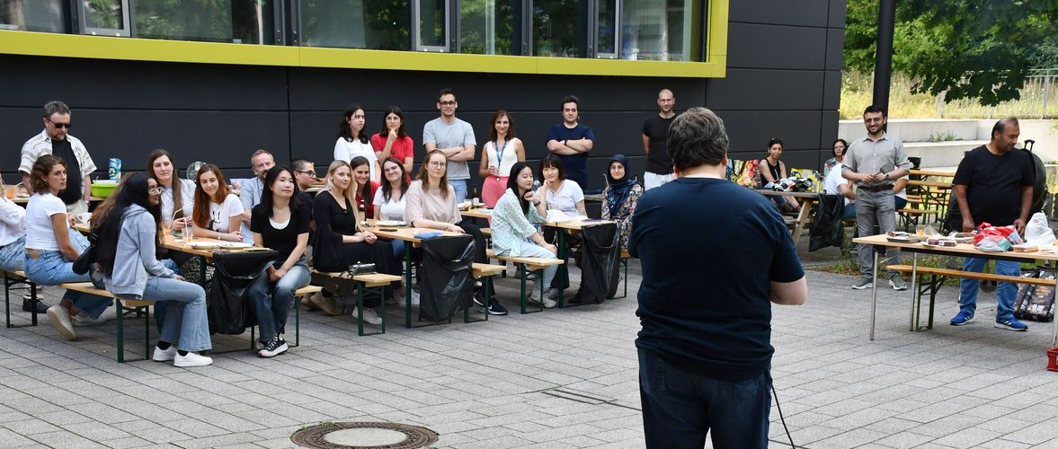 Prof. Boccaccini bei der Ansprache zum Ende des Sommersemesters