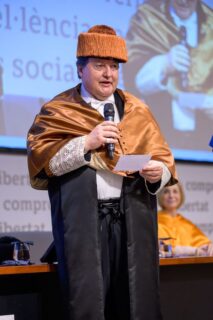 Symbolbild zum Artikel. Der Link öffnet das Bild in einer großen Anzeige.