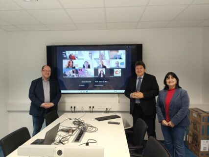 Symbolbild zum Artikel. Der Link öffnet das Bild in einer großen Anzeige.